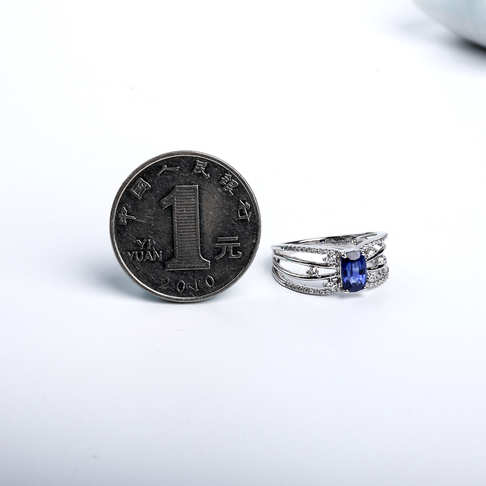 皇家蓝蓝宝石刻面戒指--蓝宝石-A25M417I27022